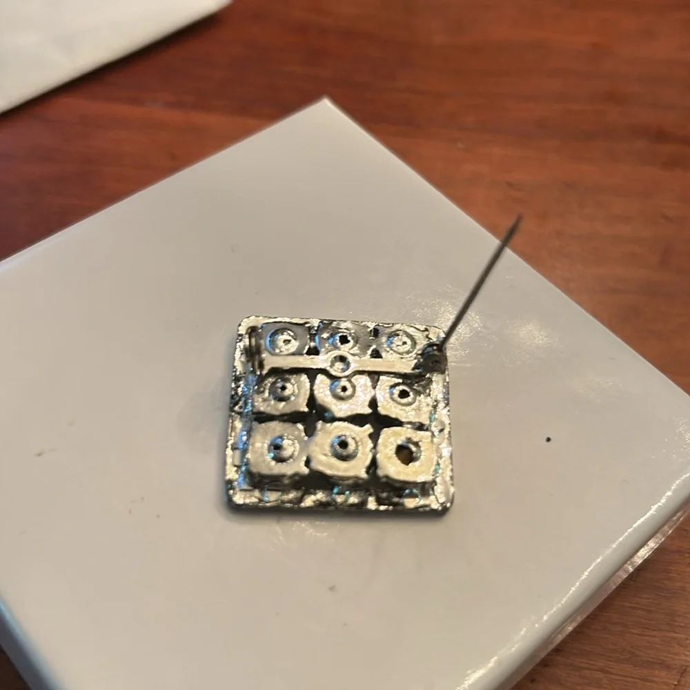 Rhinestone silver tone brooch vintage inspired Y2K glam geometric bold cocktail